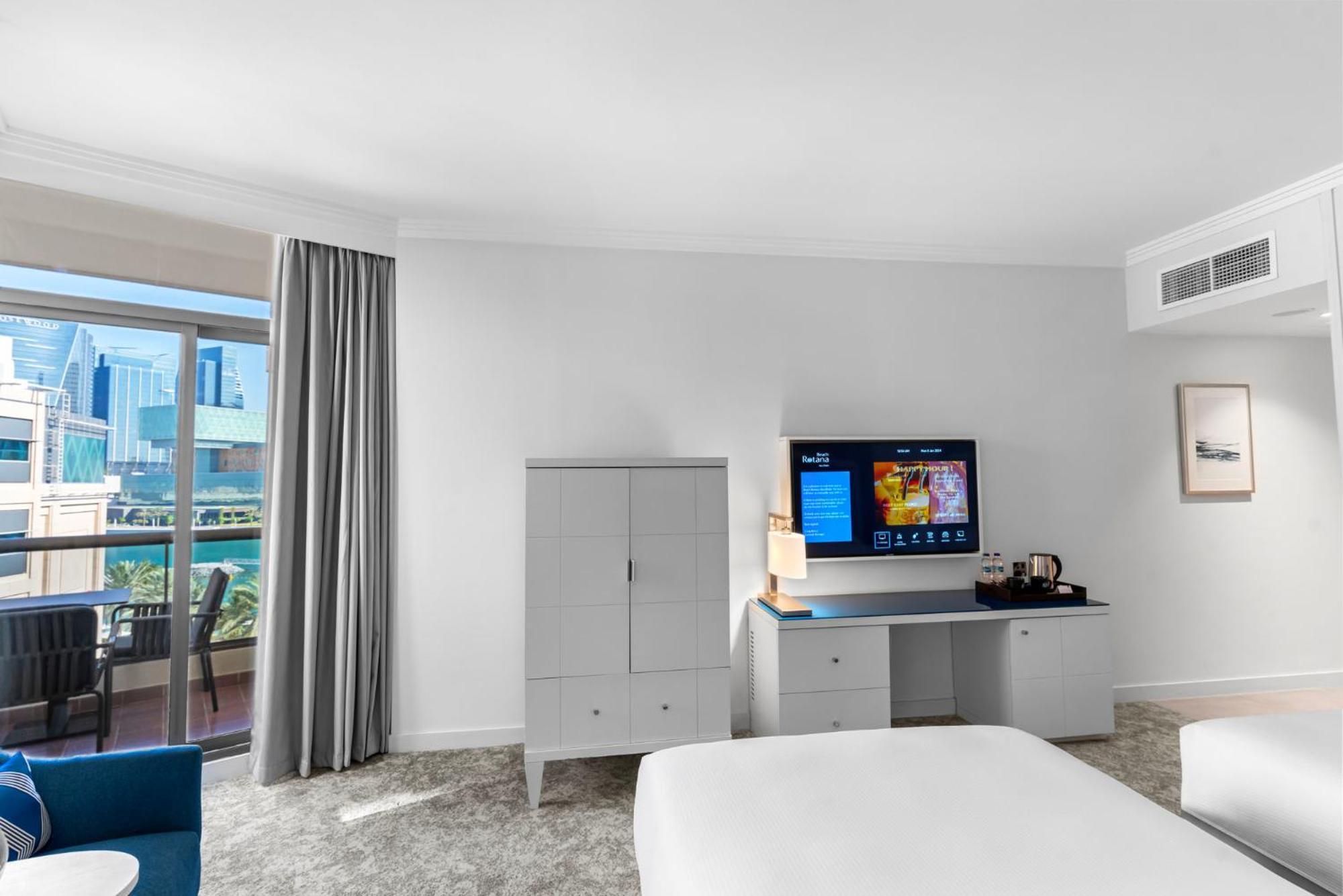 Beach Rotana - Abu Dhabi Esterno foto A guest room at the Hilton San Diego Bayfront